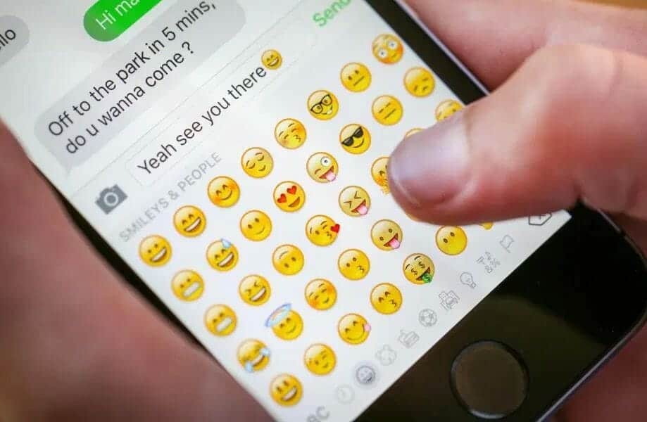 The 25 Emojis Guys Use When They Love You Decoding Guys Emojis
